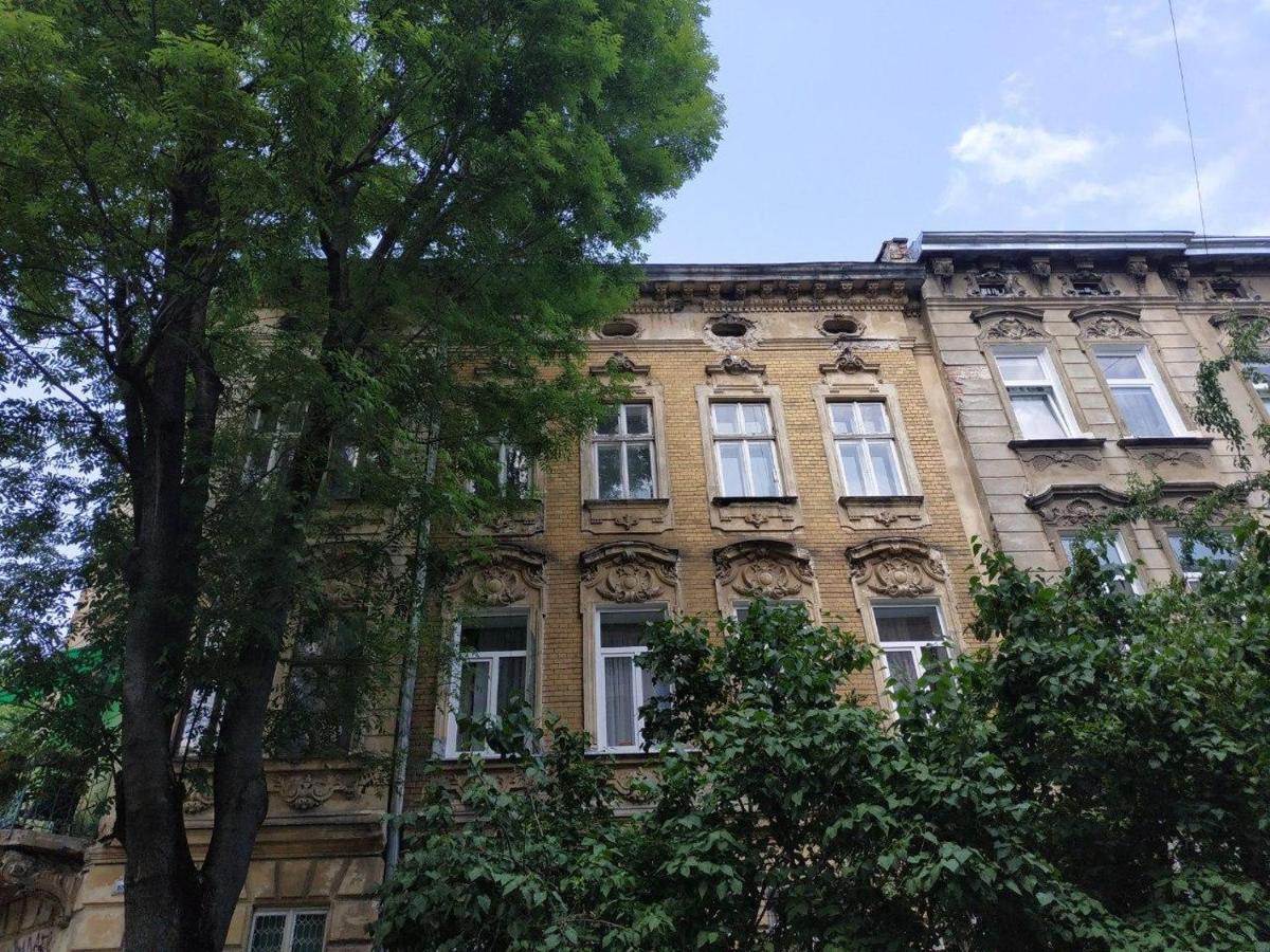 Кімната В Серці Львова リヴィウ エクステリア 写真