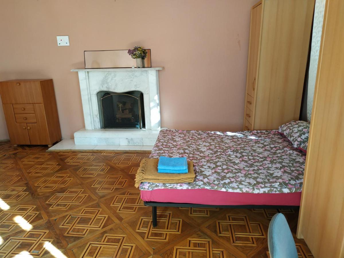 Кімната В Серці Львова リヴィウ エクステリア 写真